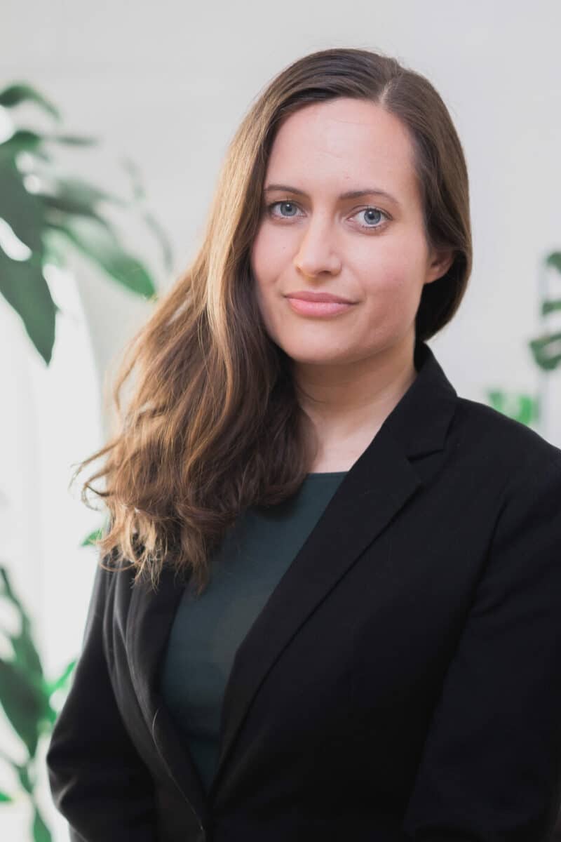 simone schmid